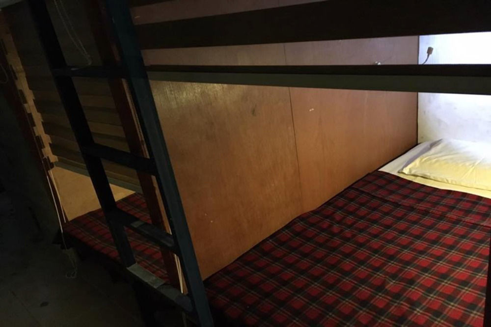 Wire Hostel Patong Eksteriør bilde